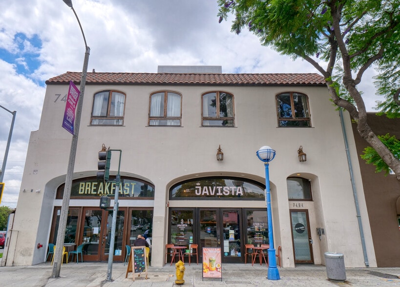 More Photos Of 7494 Santa Monica Blvd, West Hollywood Hotel For Sale