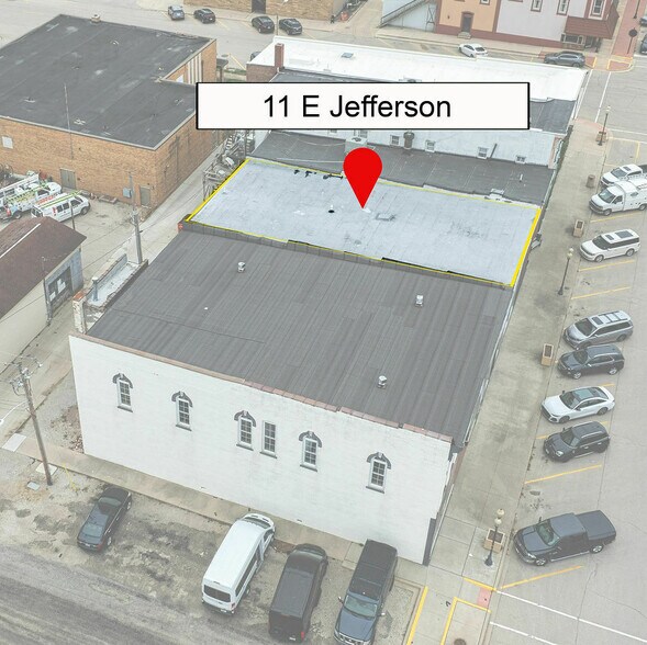 More Photos Of 11 E Jefferson St, Sullivan General Retail For Sale