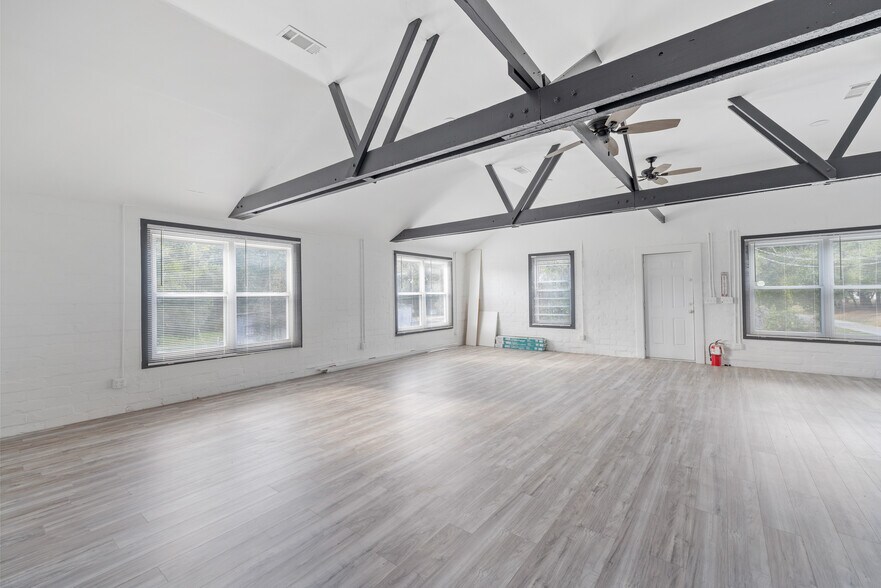 More Photos Of 3100 S Adams St, Tallahassee Storefront Retail Residential For Sale