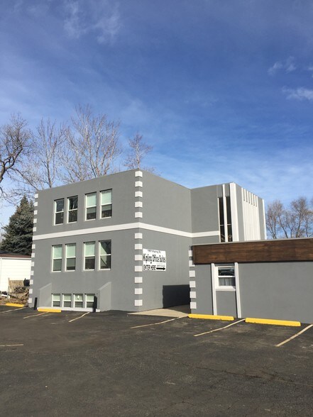 More Photos Of 1901 Kipling St, Lakewood Office For Sale