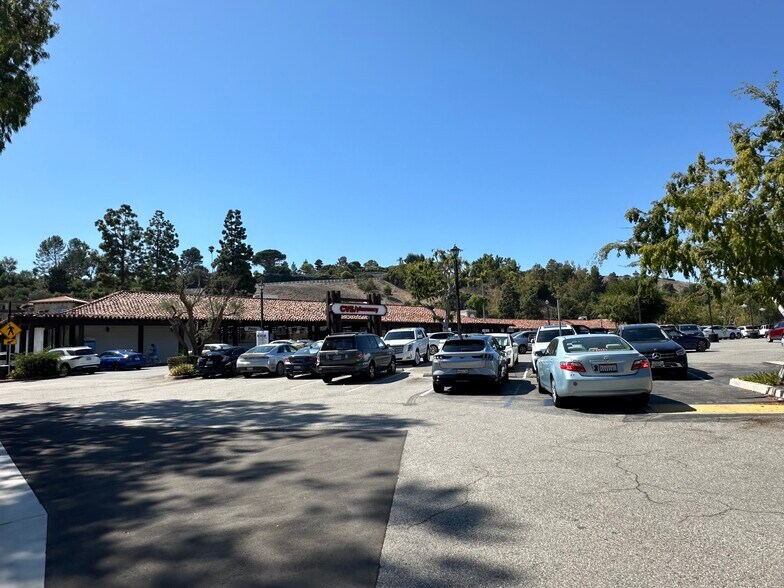 More Photos Of 811-897 Silver Spur Rd, Rolling Hills Estates Unknown For Lease