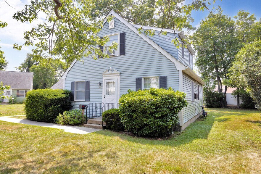 More Photos Of 80-86 Broadway, Amityville Apartments For Sale