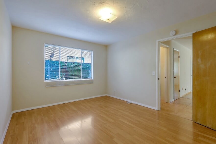 More Photos Of 2122 Williams St, Palo Alto Apartments For Sale