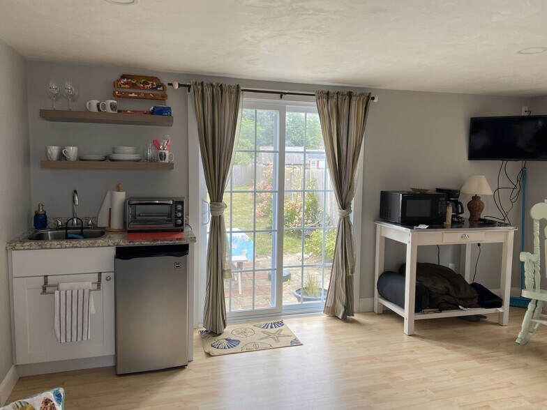 More Photos Of 2653 Main St, South Chatham Restaurant For Sale