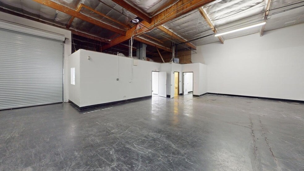 More Photos Of 17101-17121 Central Ave, Carson Warehouse For Lease