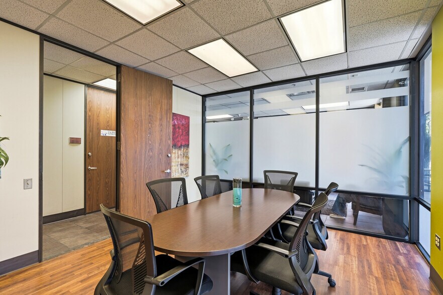 More Photos Of 3121 Amherst NE dr, Albuquerque Office For Sale