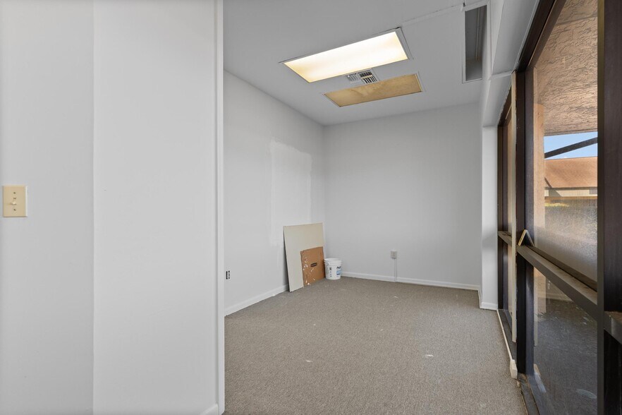 More Photos Of 2339 Sunset Point Rd, Clearwater Medical For Lease