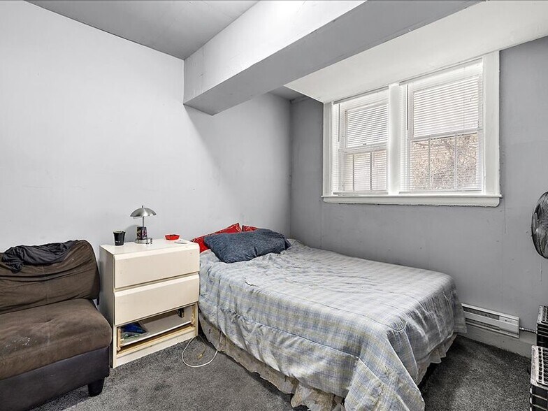 More Photos Of 18037 Pelkey St, Detroit Multifamily For Sale