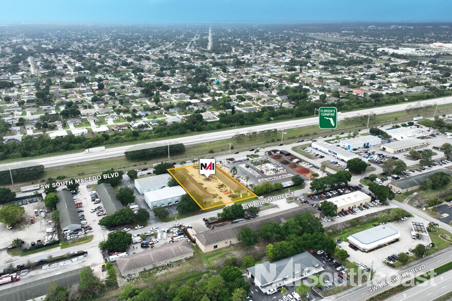 More Photos Of 1726-1738 SW Biltmore St, Port Saint Lucie Light Manufacturing For Lease