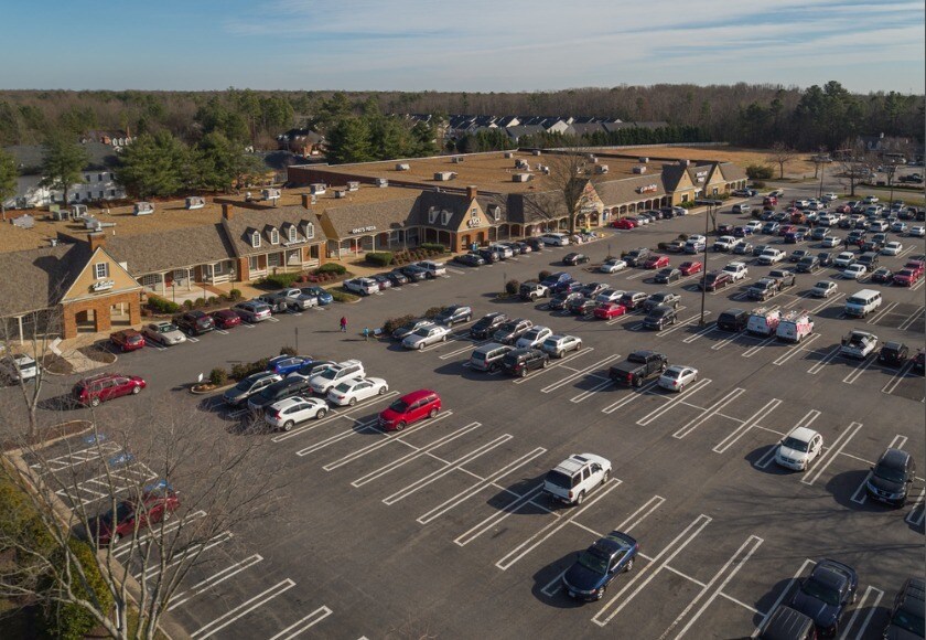 More Photos Of 6401-6551 Centralia Rd, Chesterfield Unknown For Lease