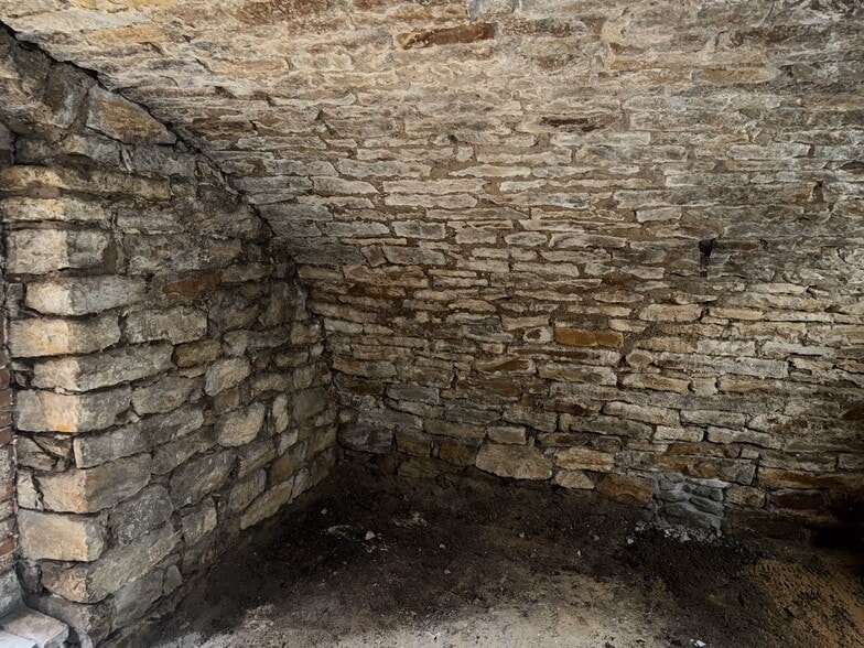 More Photos Of 204 W Main St, Belleville Office Residential For Sale