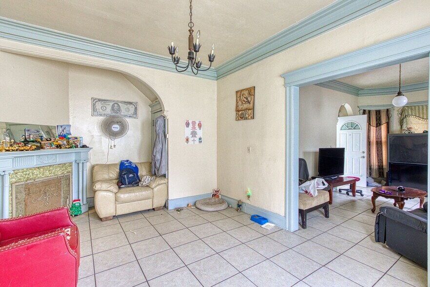 More Photos Of 423 W Grand Blvd, Detroit Apartments For Sale