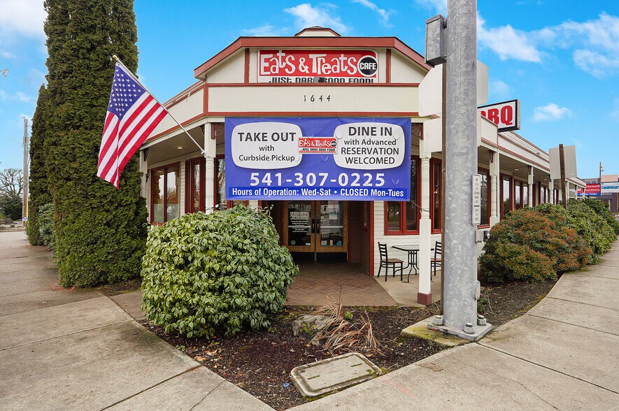 More Photos Of 1644 Main St, Philomath General Retail For Sale