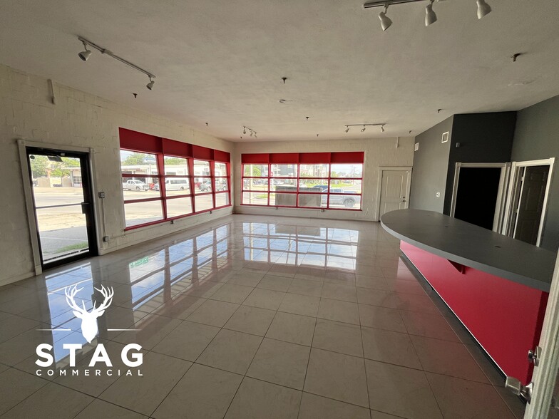 More Photos Of 201 Eagle Dr, Denton Storefront Retail Office For Lease