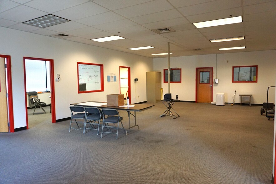 More Photos Of 2475 S 3200 W, Salt Lake City Distribution For Lease