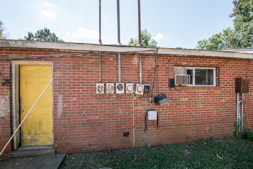 More Photos Of 3425 Martin Ave, Greensboro Apartments For Sale