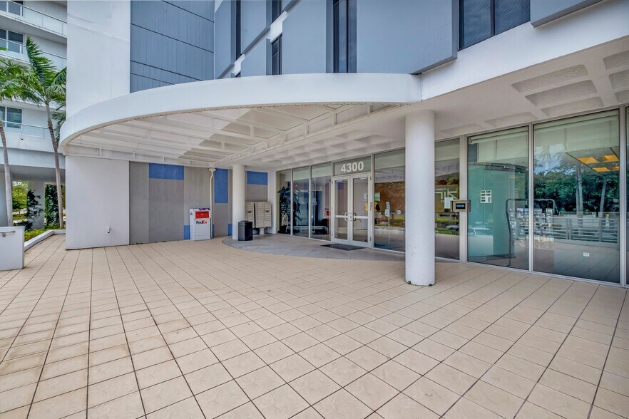 More Photos Of 4300 Biscayne Blvd, Miami Office Residential For Sale