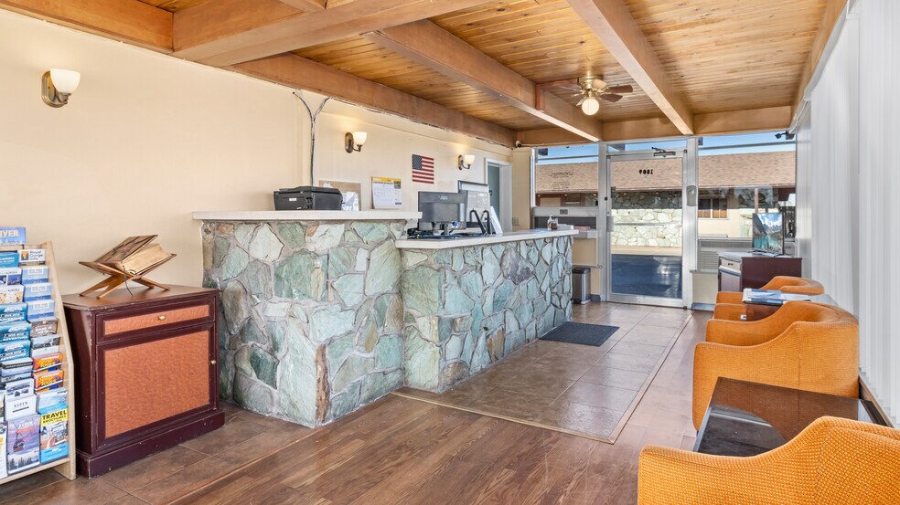 More Photos Of 1809 N College Ave, Fort Collins Hotel For Sale
