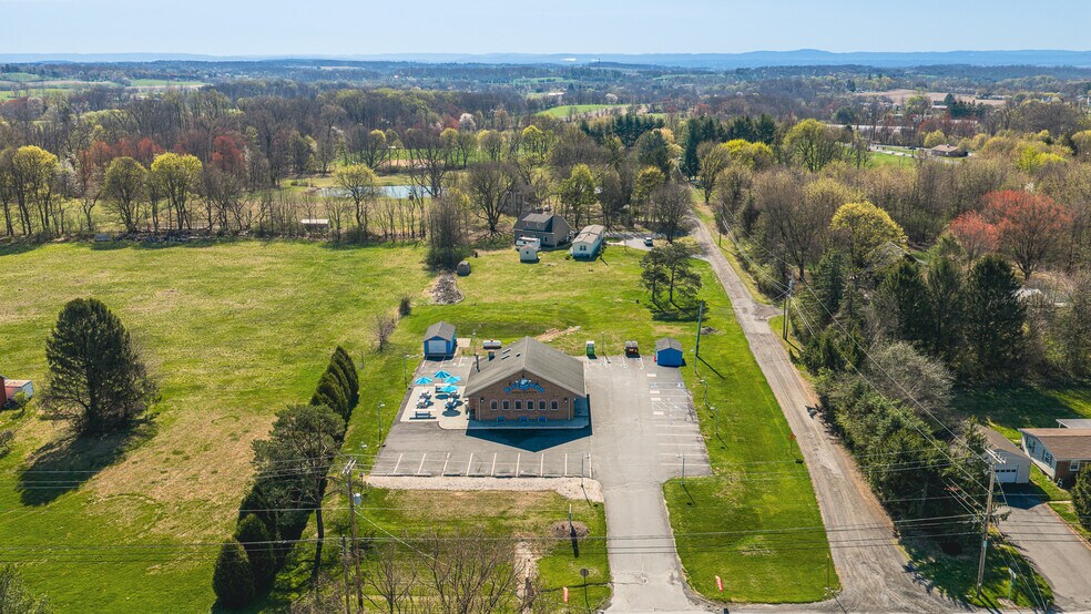 More Photos Of 2693 Community Dr, Bath Restaurant For Sale