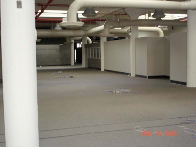 More Photos Of 2900 S 20th St, Philadelphia Light Manufacturing For Sale