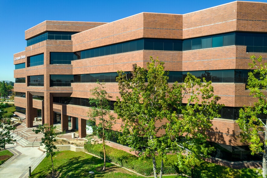 More Photos Of 301 E Vanderbilt Way, San Bernardino Office For Lease