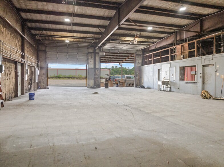 More Photos Of 450 County Road 1312, Mount Pleasant Industrial For Sale