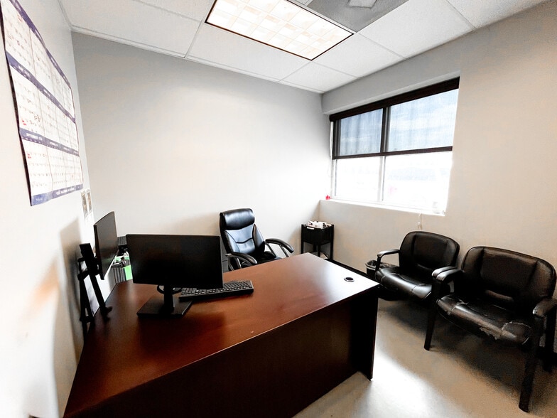 More Photos Of 7995 E Interstate 20 E, Odessa Warehouse For Lease