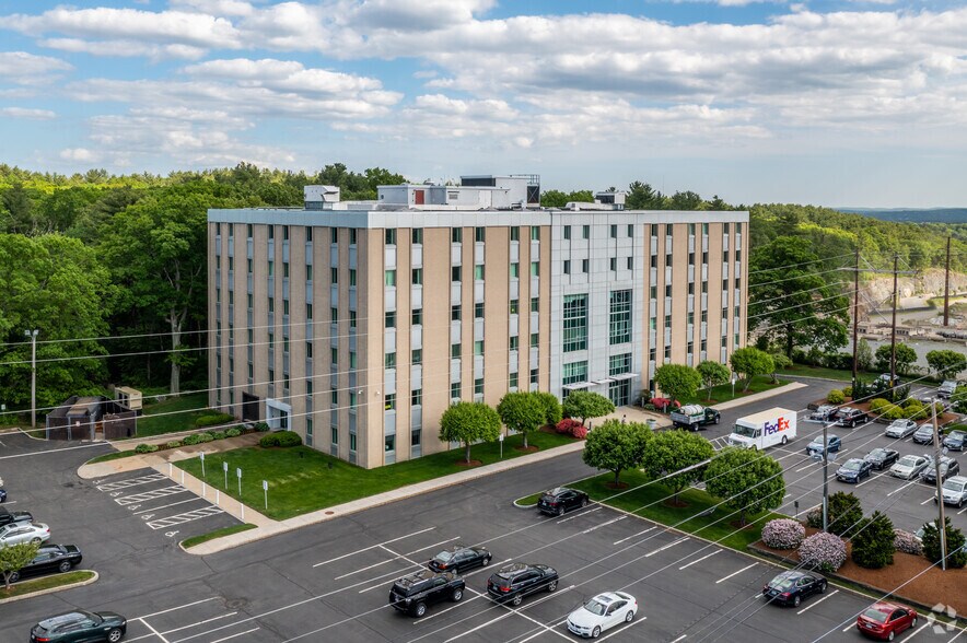 Primary Photo Of 400 Fifth Ave, Waltham Office For Lease
