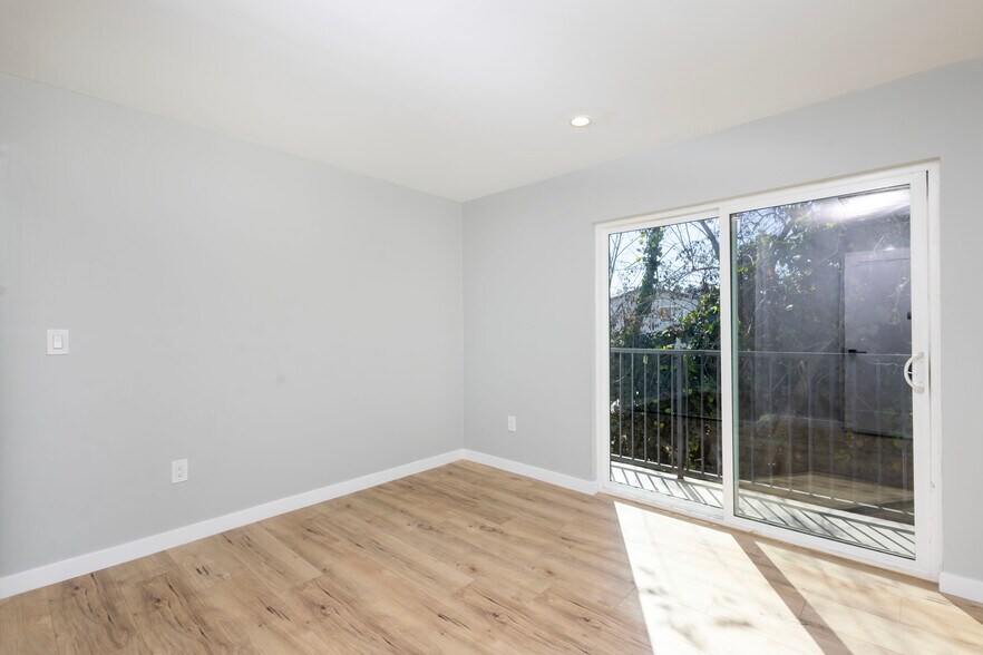 More Photos Of 3468 W 71st St, Los Angeles Apartments For Sale