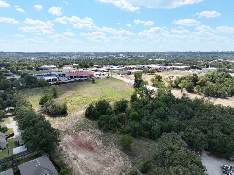 More Photos Of 112 Industrial St, Weatherford Land For Sale