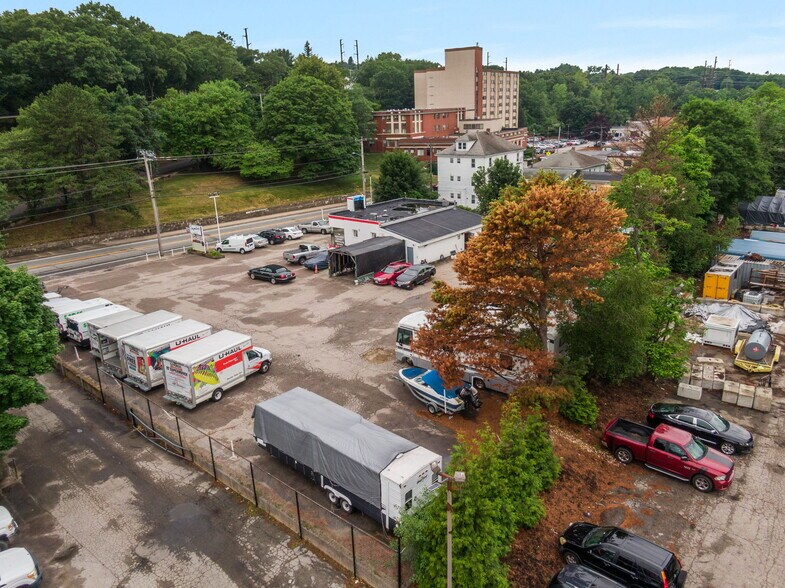 More Photos Of 329 Providence St, West Warwick Auto Dealership For Sale