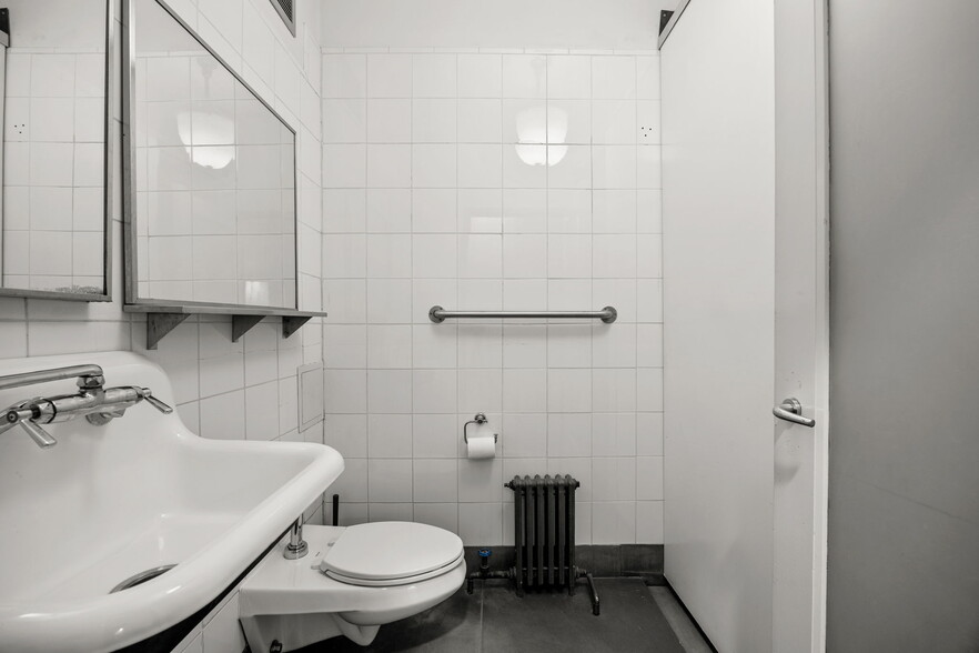 More Photos Of 37 Greene St, New York Apartments For Sale