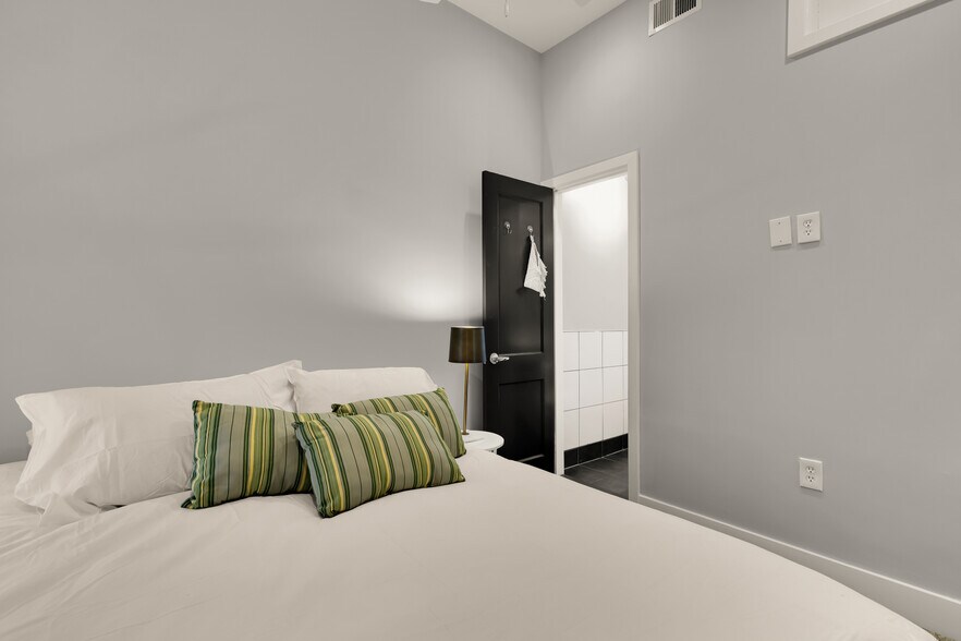 More Photos Of 1829 5th St NW, Washington Apartments For Sale