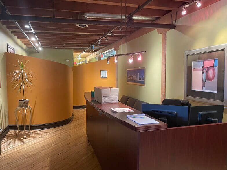 More Photos Of 4830 W 16th St, Cicero Distribution For Sale