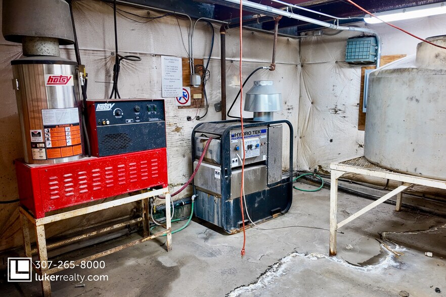 More Photos Of 5675 Chapman Pl, Casper Manufacturing For Sale