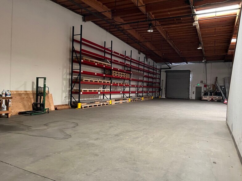 More Photos Of 1461 S Balboa Ave, Ontario Warehouse For Lease