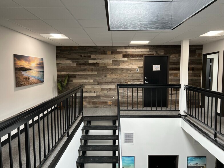 More Photos Of 1314 W 5th St, Santa Ana Office For Lease