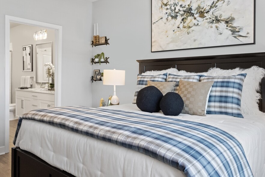 More Photos Of 12400 Dutton Rd, Midlothian Apartments For Sale
