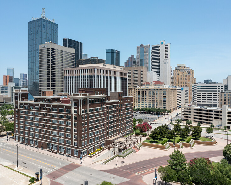 Primary Photo Of 900 Jackson St, Dallas Office For Lease