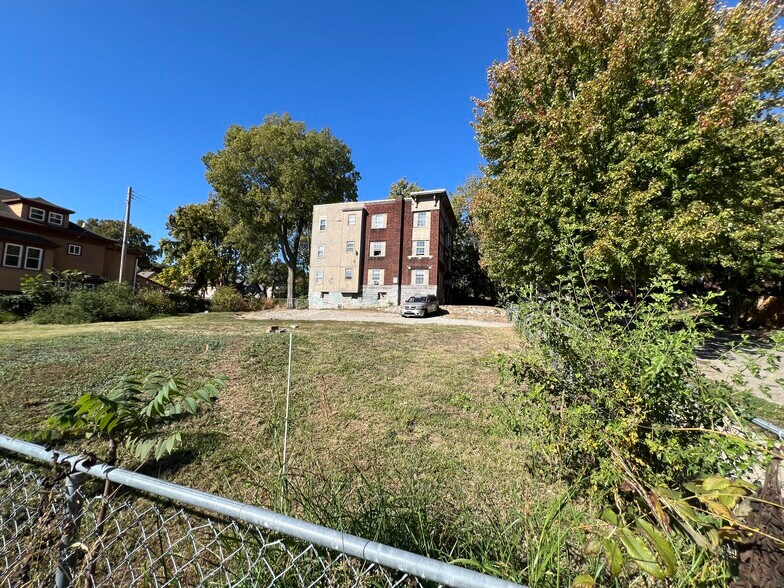 More Photos Of 108 N Mersington Ave, Kansas City Apartments For Sale