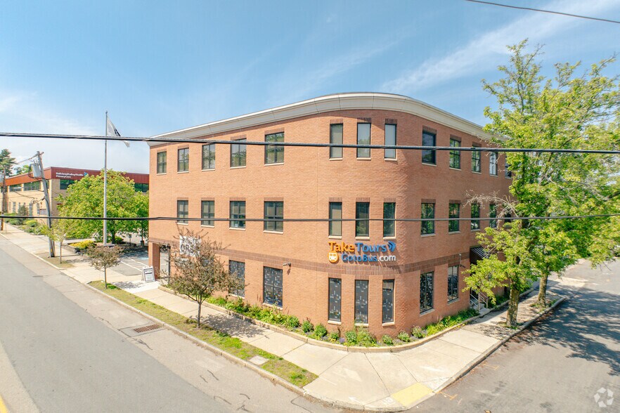 More Photos Of 19-21 Broadway, Arlington, MA 02474 Broadway, Arlington Office Residential For Lease