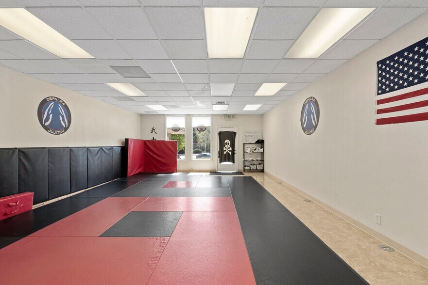 More Photos Of 3327 Kimber Dr, Thousand Oaks Unknown For Lease