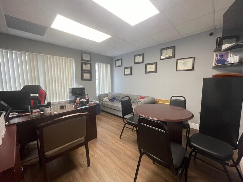 More Photos Of 120 S Olive Ave, West Palm Beach Office Residential For Lease