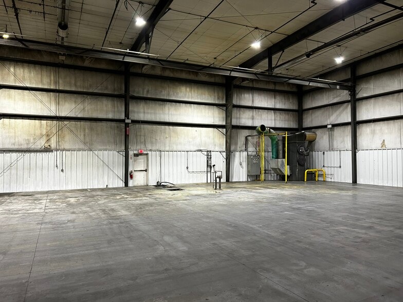 More Photos Of 3521 Antelope Ave, Kearney Manufacturing For Sale
