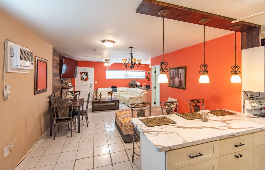 More Photos Of 2250 W Palm Ave, Hialeah Office For Sale