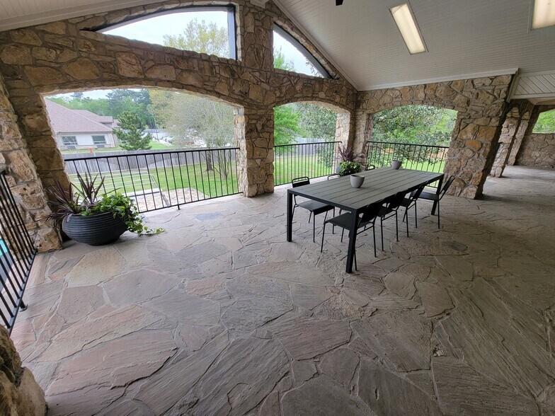 More Photos Of 23122 Valley Ranch Pky, Porter Coworking Space