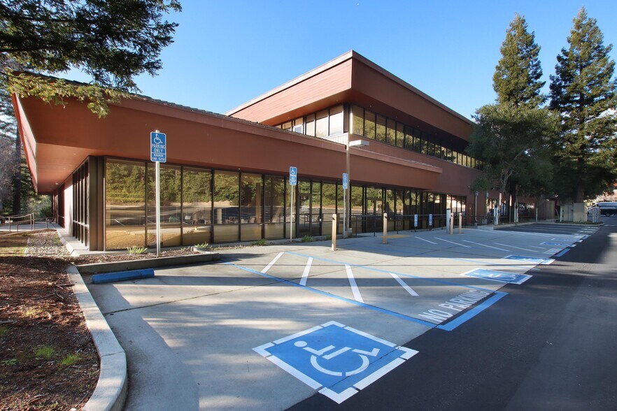 More Photos Of 1700 Green Hills Rd, Scotts Valley Office For Lease