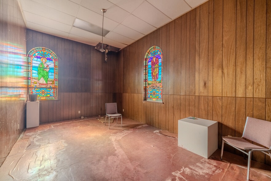 More Photos Of 112 S 13th St, Jeannette Religious Facility For Sale