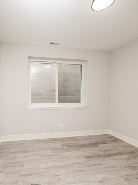 More Photos Of 1230 S Fairfield Ave, Chicago Multifamily For Sale