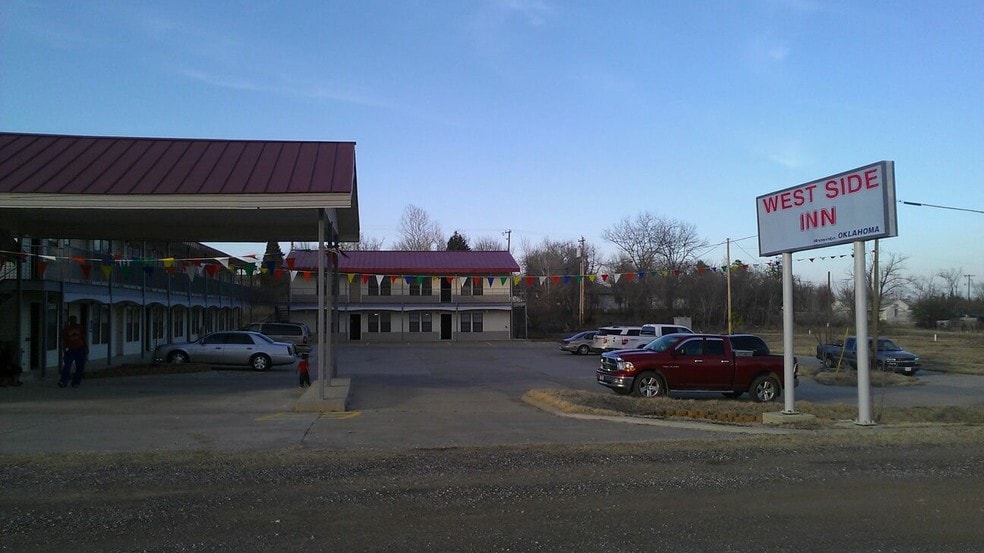More Photos Of 36494 Old Highway 270, Wewoka Hotel For Sale
